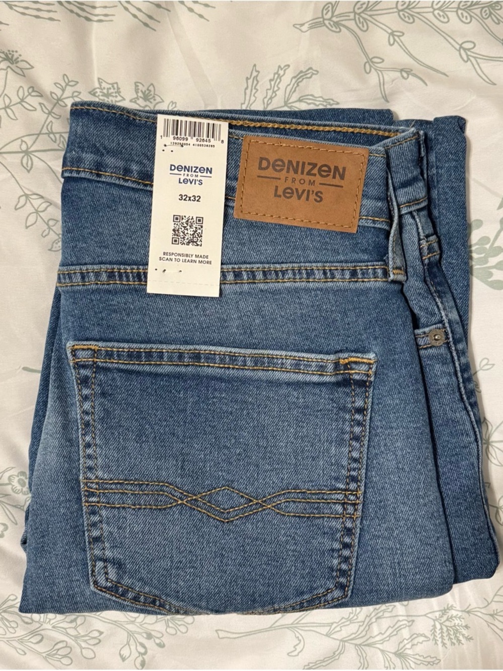 NWT: Men’s Levi Denizen 288 Skinny Blue Jeans 32x32 - Picture 5 of 5